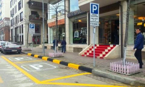 Shtohen hapesirat per parkim me pagese: Tirana Parking hap tenderin, ja zonat